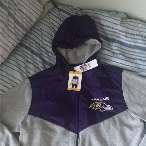 Ravens zip up jacket. Official NFL gear - Picture 1 of 4